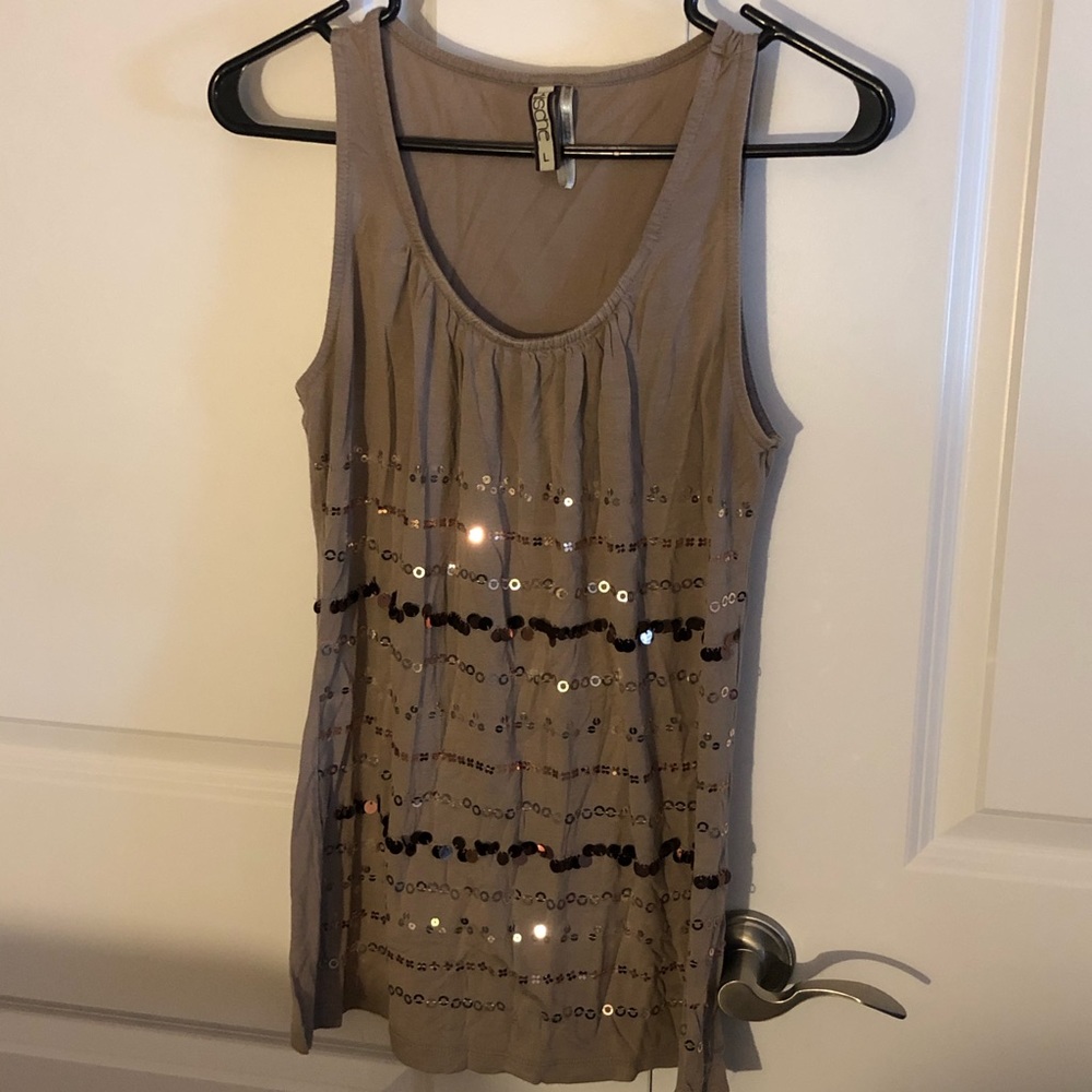🌻Tan sequined tank